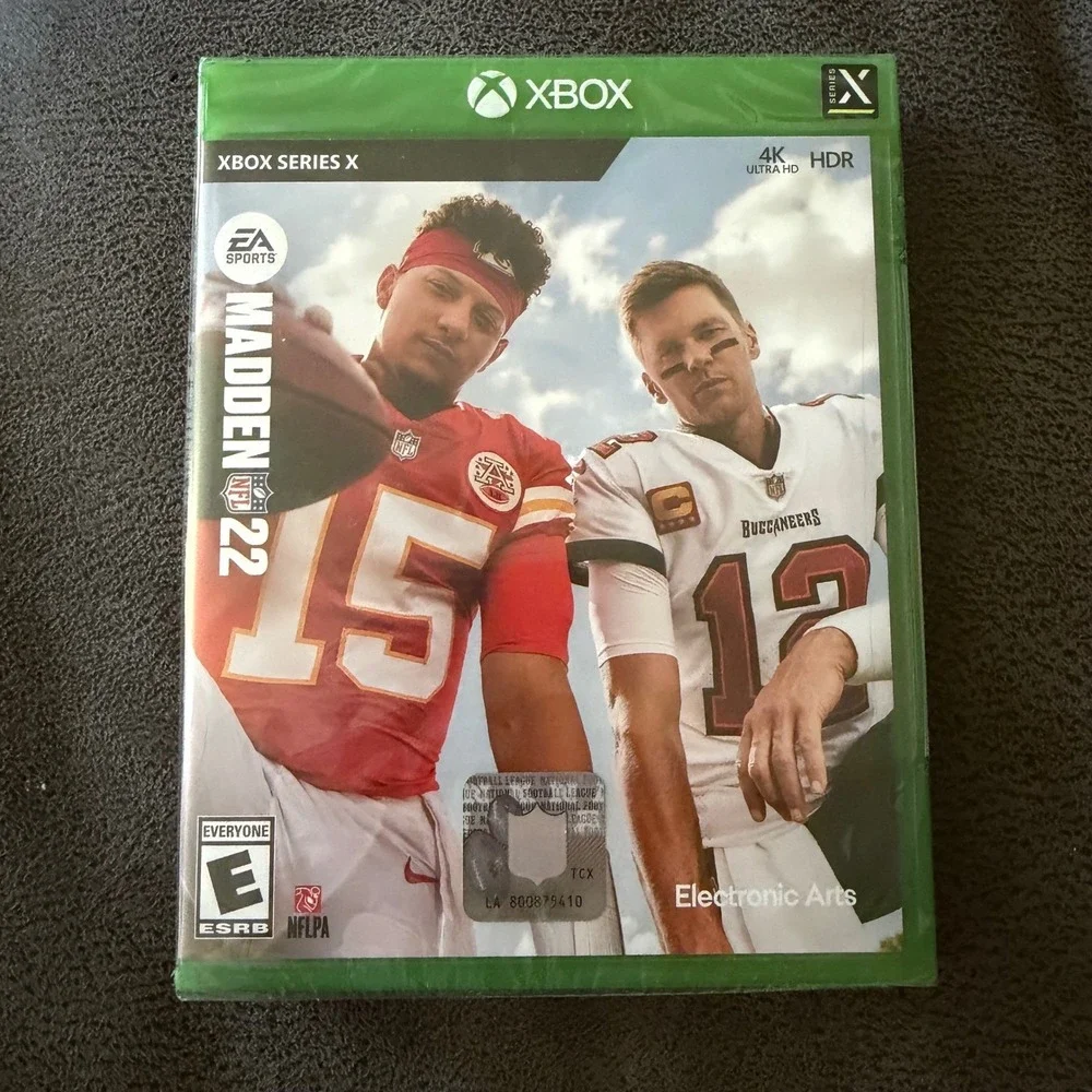 Madden NFL 22 Xbox Series X EA Sports Football‎ Video Game New Factory Sealed